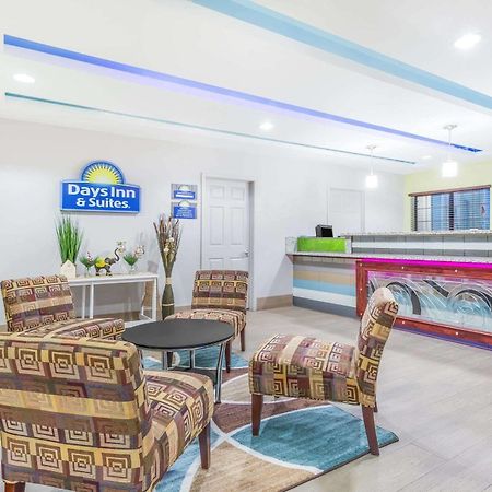 Days Inn & Suites By Wyndham Madisonville Esterno foto